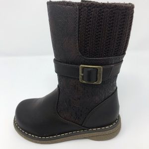 NWOT Rachel Shoes Kid Brown Quilted Boots